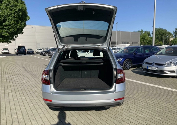 Skoda Octavia cena 71900 przebieg: 153114, rok produkcji 2019 z Trzebinia małe 667